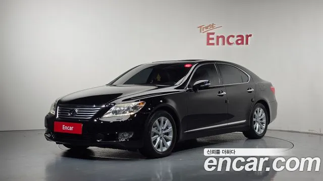 Lexus LS — экстерьер