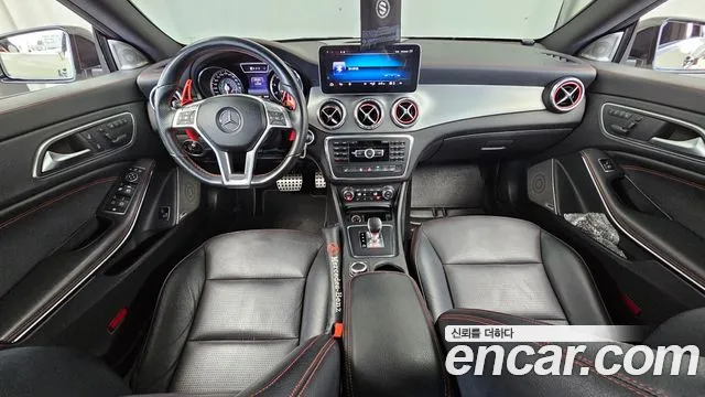 Mercedes-Benz CLA-класс — интерьер