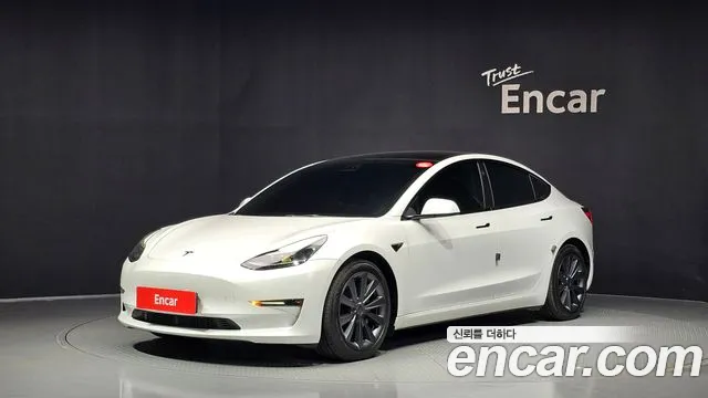 Tesla Model 3 — экстерьер