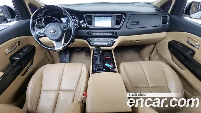 Kia Carnival — интерьер