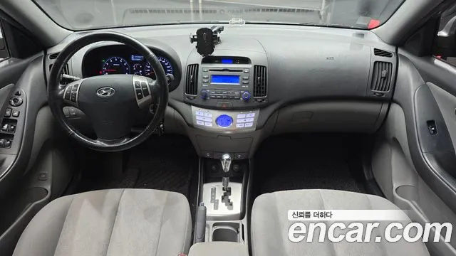 Hyundai Elantra — интерьер