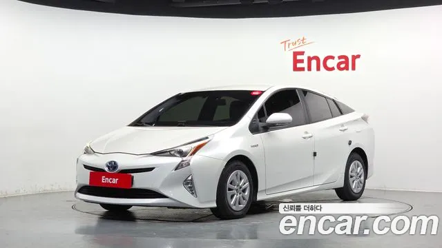 Toyota Prius — экстерьер