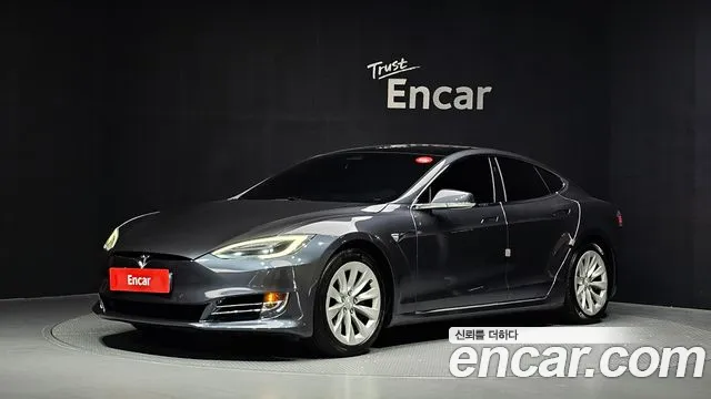 Tesla Model S — экстерьер