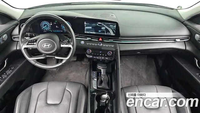Hyundai Elantra — интерьер