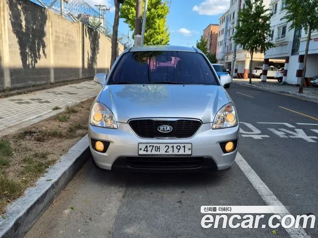 Kia Carens — экстерьер