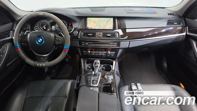 BMW 5 серия — интерьер