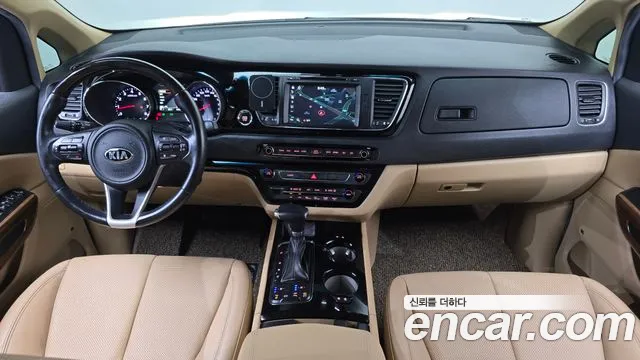 Kia Carnival — интерьер