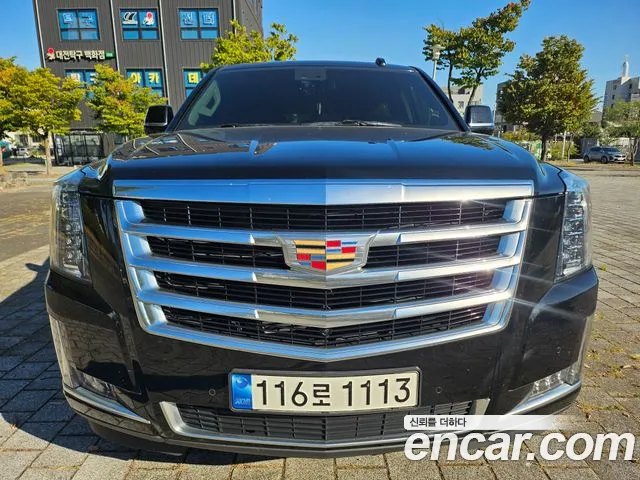 Cadillac Escalade — экстерьер