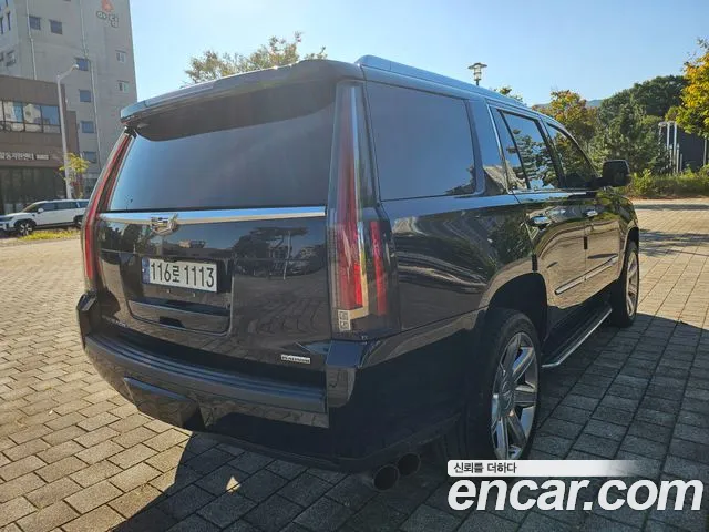 Cadillac Escalade — интерьер