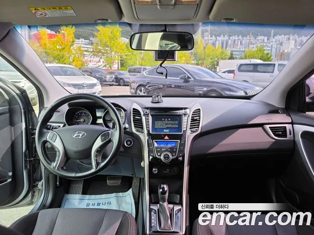 Hyundai i30 — интерьер