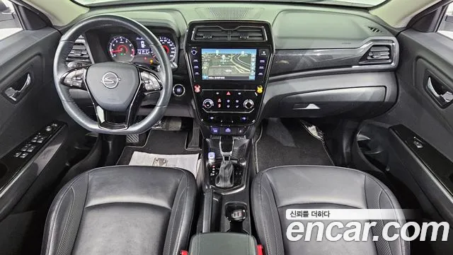 KG Mobility Tivoli — интерьер