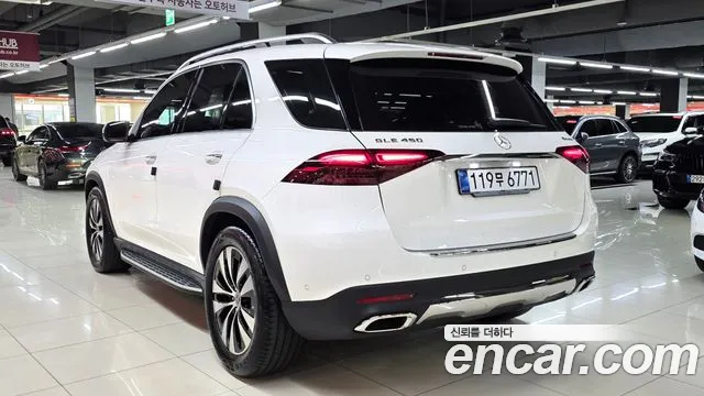 Mercedes-Benz GLE-класс — интерьер