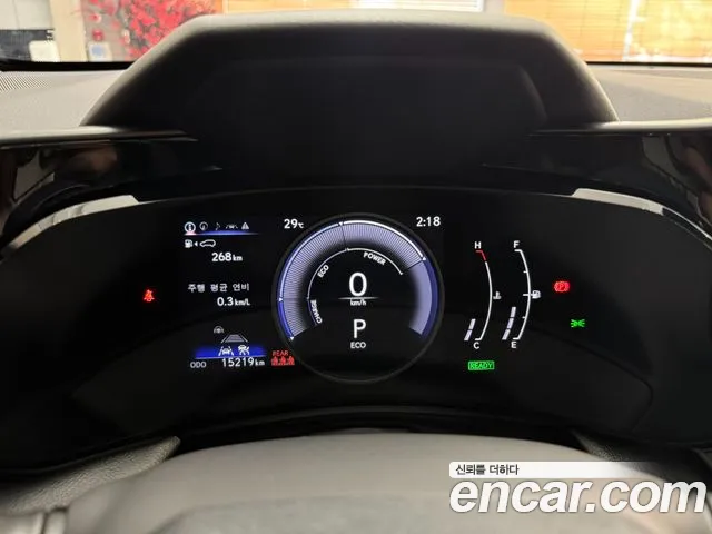 Lexus NX — интерьер