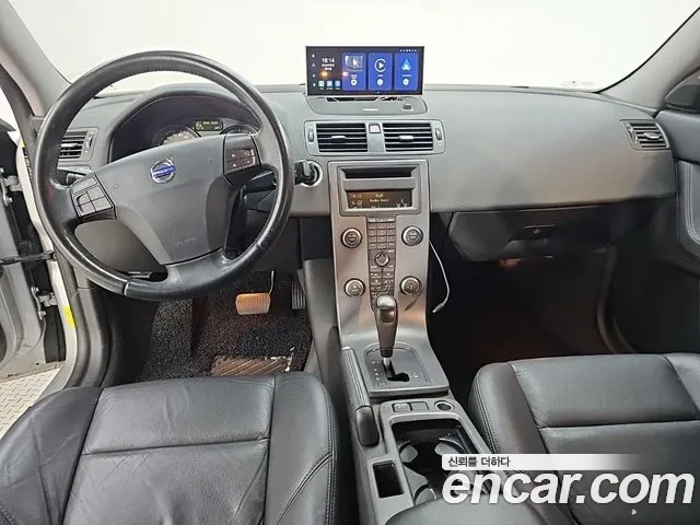 Volvo S40 — интерьер