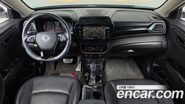 KG Mobility Tivoli — интерьер