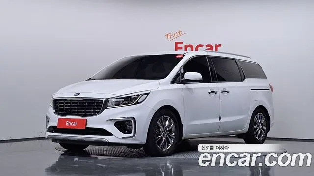 Kia Carnival — экстерьер