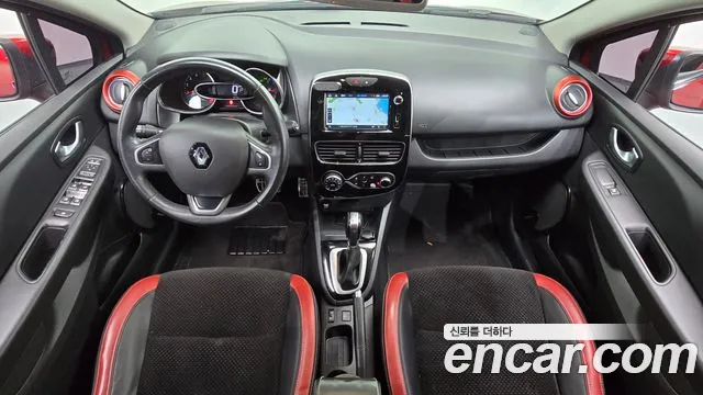 Renault Korea Clio — интерьер