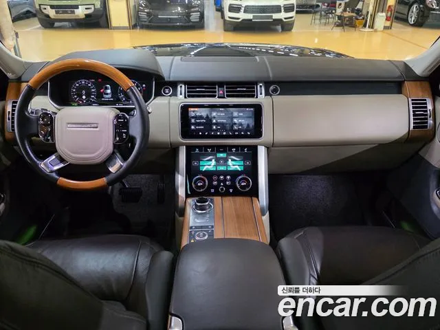 Land Rover Range Rover — интерьер