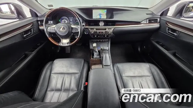 Lexus ES — интерьер