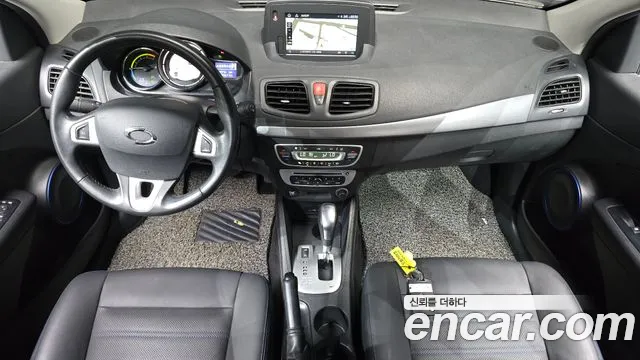 Renault Korea SM3 — интерьер