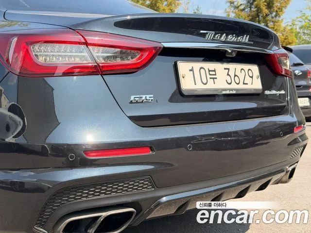 Maserati Quattroporte — интерьер