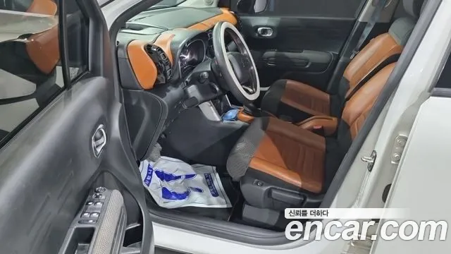 Citroën / DS C3 Aircross — интерьер
