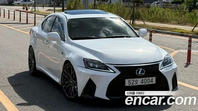 Lexus IS — экстерьер