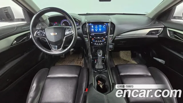 Cadillac ATS — интерьер