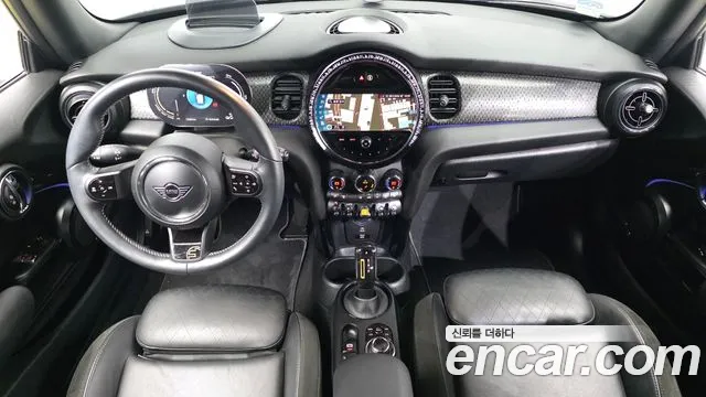 MINI Cooper — интерьер