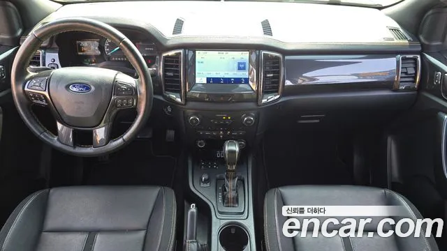 Ford Ranger — интерьер