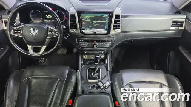 KG Mobility Rexton — интерьер