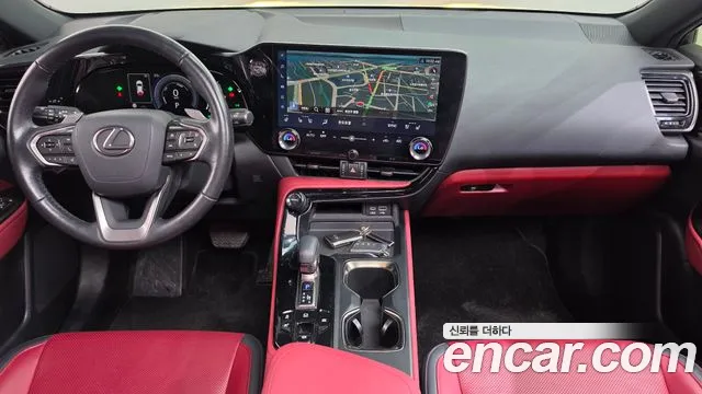 Lexus NX — интерьер