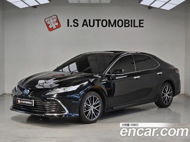Toyota Camry — экстерьер