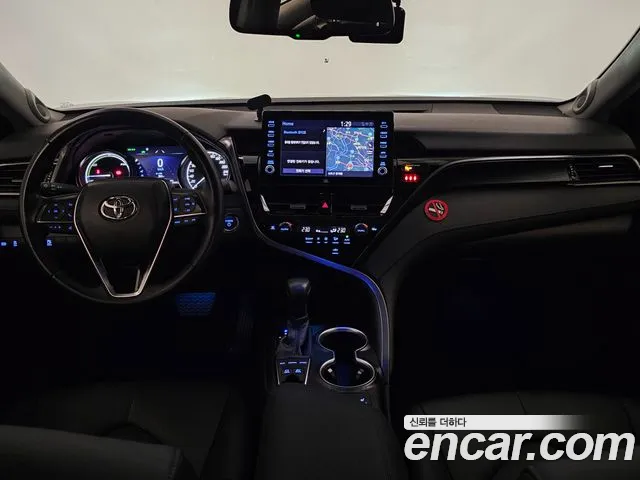 Toyota Camry — интерьер
