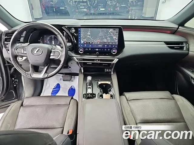 Lexus RX — интерьер