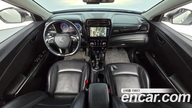 KG Mobility Tivoli — интерьер