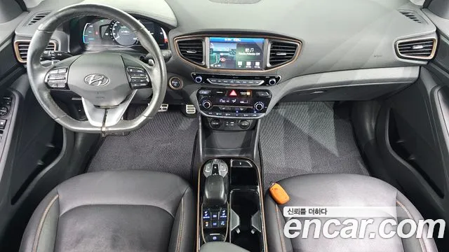 Hyundai Ioniq — интерьер