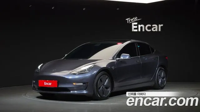 Tesla Model 3 — экстерьер