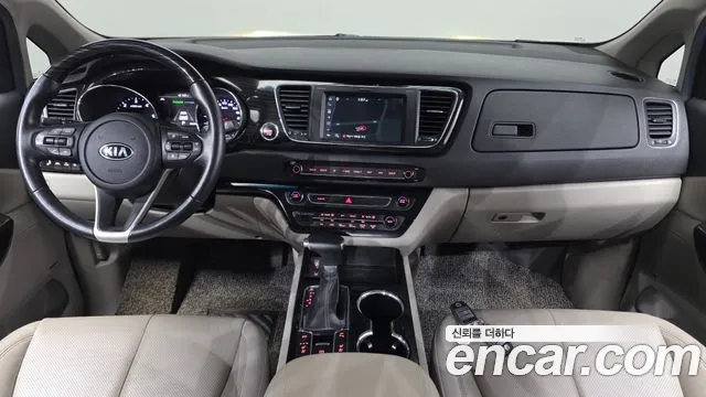 Kia Carnival — интерьер