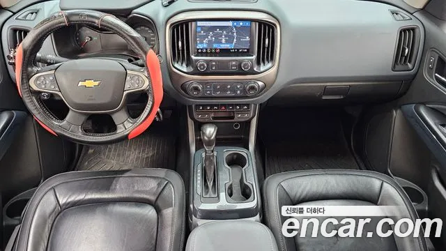 Chevrolet Korea Colorado — интерьер