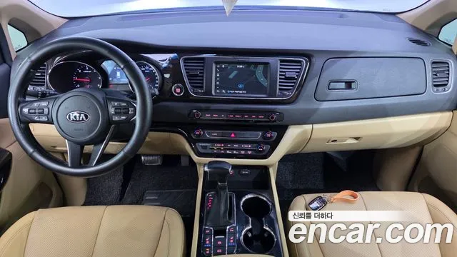 Kia Carnival — интерьер