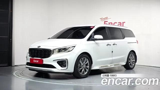 Kia Carnival — экстерьер