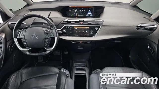Citroën / DS C4 SpaceTourer — интерьер