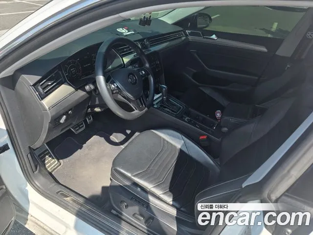 Volkswagen Arteon — интерьер
