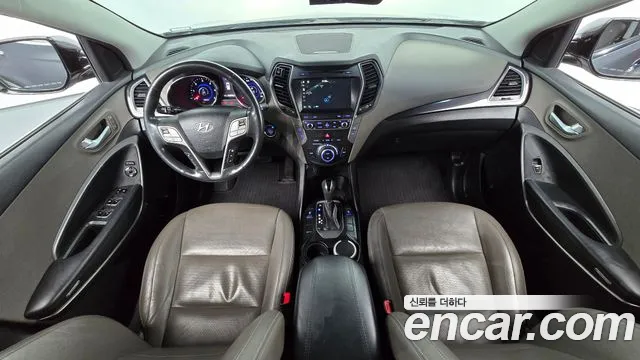 Hyundai Santa Fe — интерьер