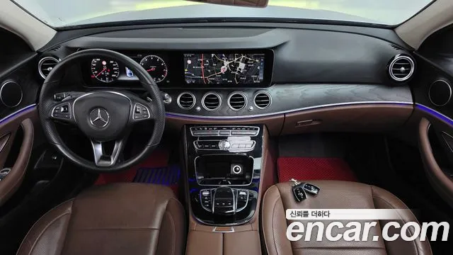 Mercedes-Benz E-класс — интерьер