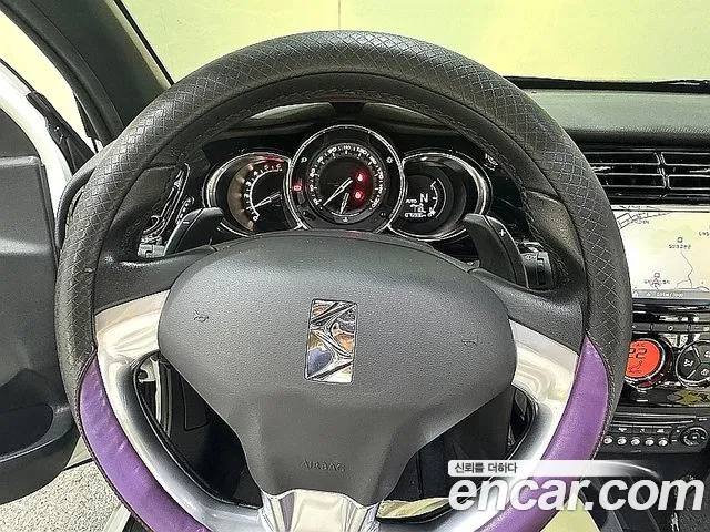 Citroën / DS DS3 — интерьер