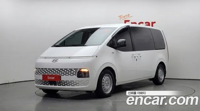 Hyundai Staria