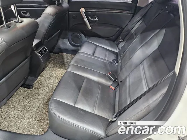 Renault Korea SM7 — интерьер