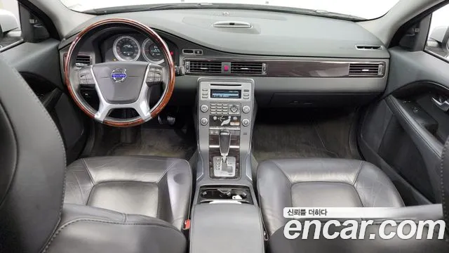 Volvo S80 — интерьер